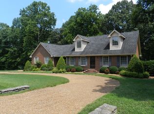 328 View Ridge Dr, Goodlettsville, TN 37072