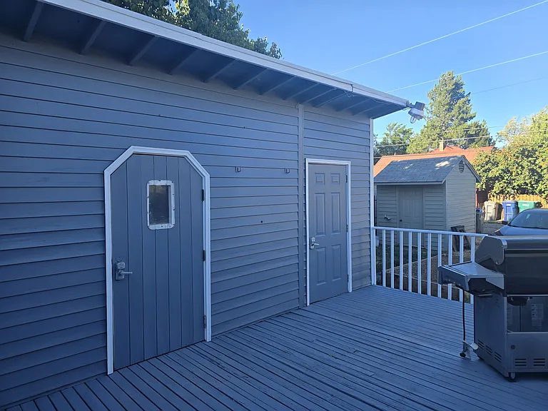 304 S Anderson St — Photo 4