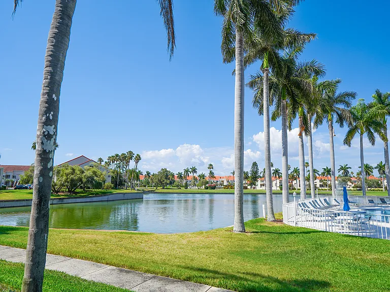 6100 Bahia Del Mar Cir #105 — Photo 26