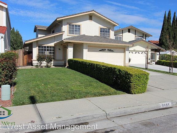 2nd image of 1661 Briarcrest Ct