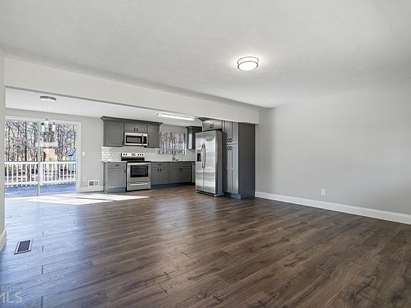 2nd image of 5988 Lyndale St