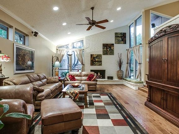 5th image of 4336 Glenaire Dr