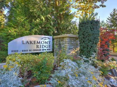 6623 SE Cougar Mountain Way #1, Bellevue, WA, 98006