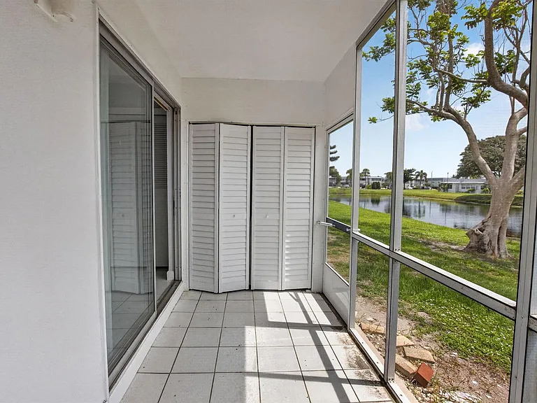 11 Brittany Ave #A — Photo 30