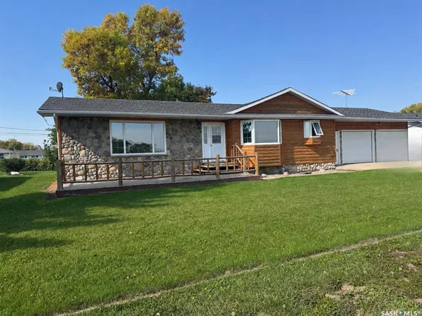 203 MacDonald STREET, Stockholm, SK S0A 3Y0