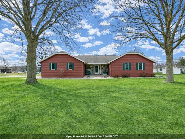 1833 Mac Ct, Green Bay, WI 54311