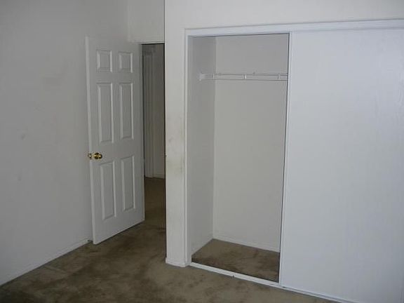 Room/Closet