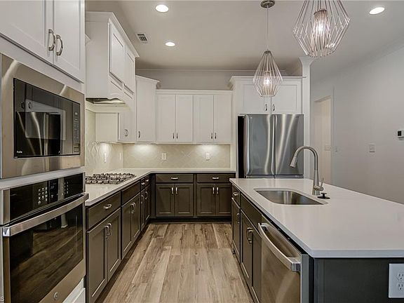 3rd image of 5164 Whaitley Ln