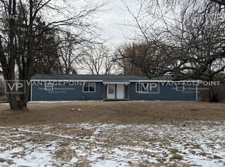 2251 Sunny Ln, Green Bay, WI 54313