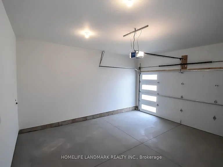 8974 Willoughby Dr #23 — Photo 32