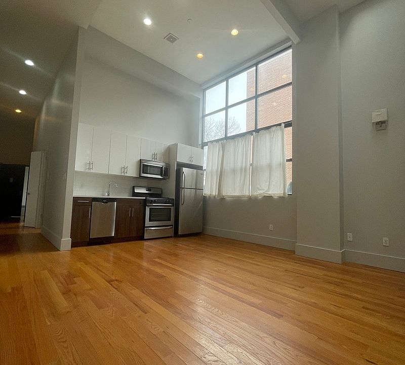 1st image of 41 Kosciusko St #1D