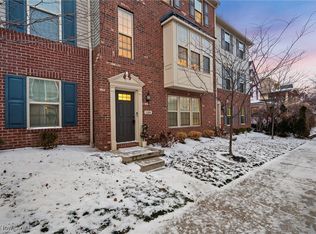 1384 Fry Ave, Lakewood, OH 44107