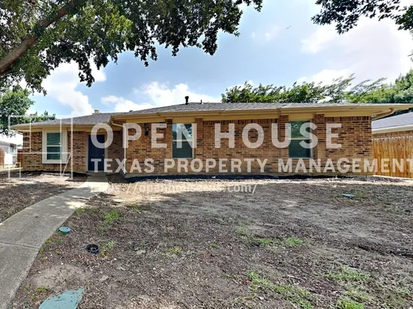 1742 Sterling Ln, Lewisville, TX 75067