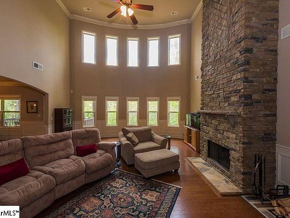 3rd image of 430 River Summit Dr