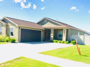 3302 35th Pl W, Williston, ND 58801