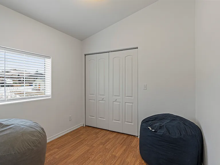 1710 N Taylor Cir — Photo 18