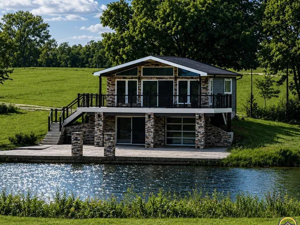 2C Kahola Rd, Council Grove, KS 66846