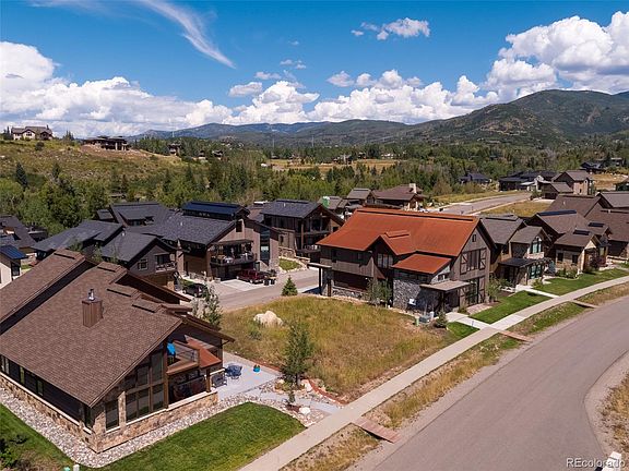 4th image of 780 Twilight Ln