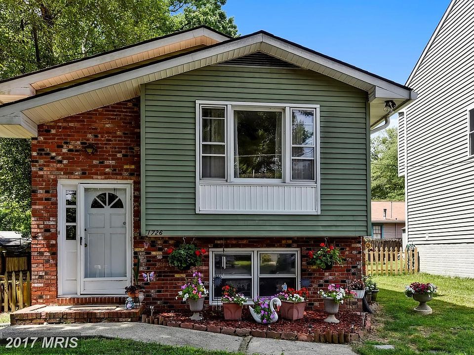 Welcome Home to 1726 Chesapeake!