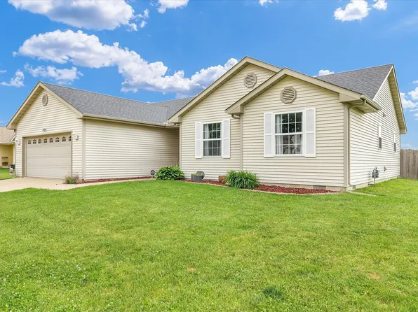 2406 N Skyline Dr, Urbana, IL 61802