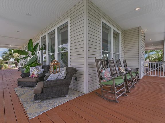 3rd image of 13511 Moyenne Pl