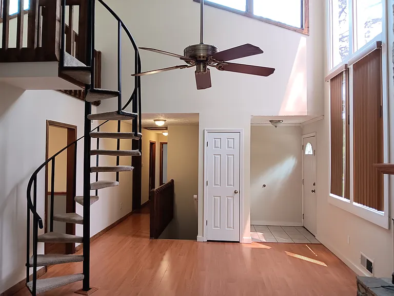 3466 Winter Hill Dr — Photo 3