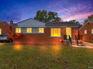 28925 Boston St, Saint Clair Shores, MI 48081
