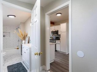 513 1/2 B St, Roseville, CA
