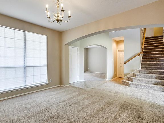 3rd image of 417 Kingfisher Ln