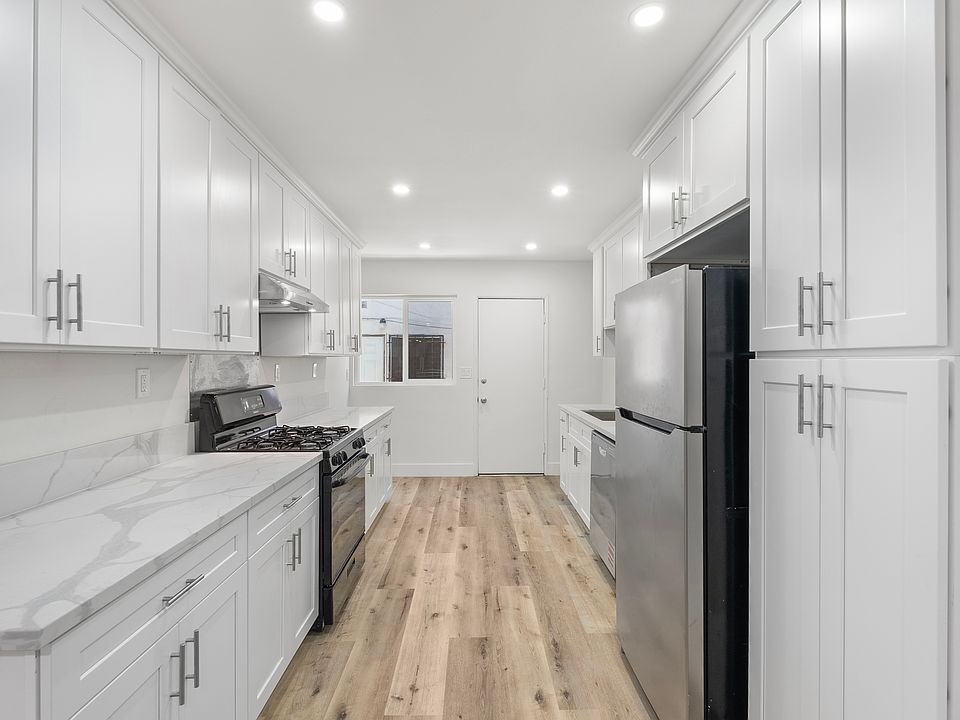 1st image of 4016 Palmwood Dr APT 1