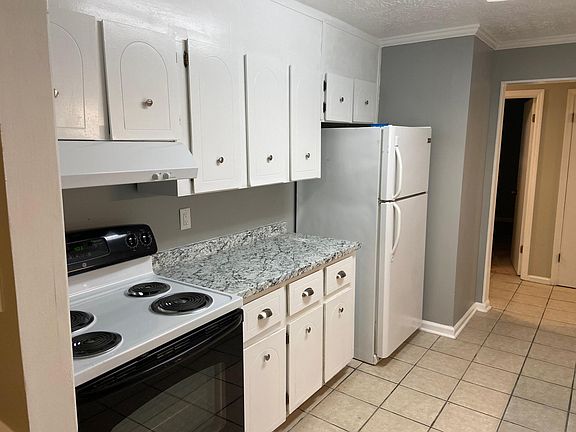 Nice large walk-thru Kitchen. Plenty of counter space. (Shown only one side.