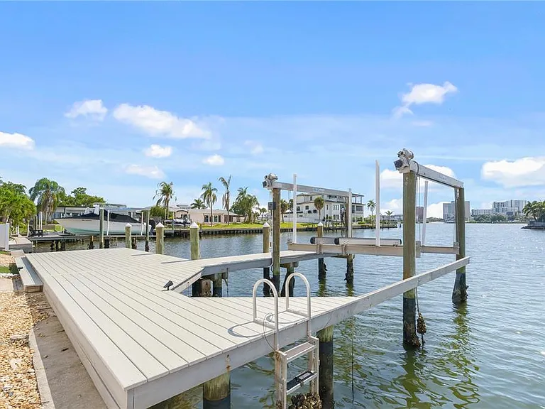 3924 Versailles Dr — Photo 34