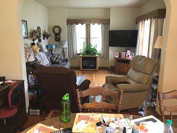 5th image of 153 Wood Ave