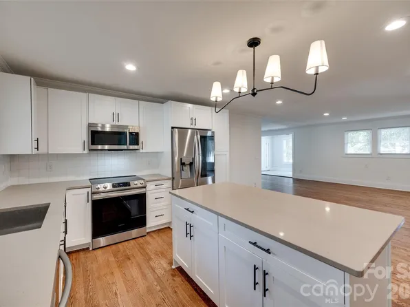 3001 Tuckaseegee Rd, Charlotte, NC 28208