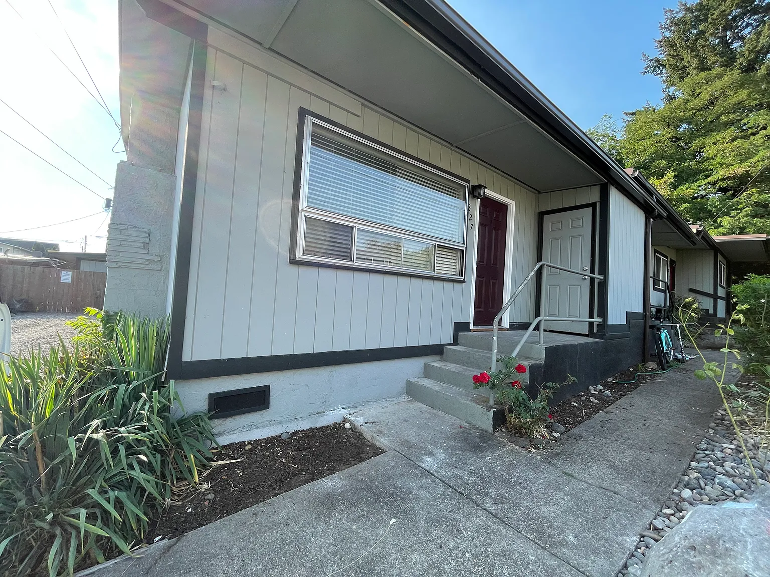 1 bed, 750 sqft, $1,350 — Photo 1