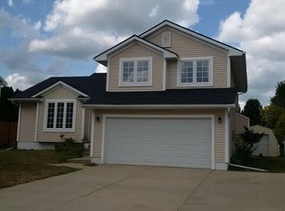 1030 SE Indigo Ln, Waukee, IA 50263