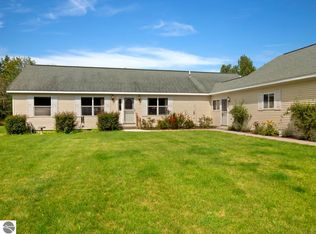 2770 Mohawk Trce, Interlochen, MI 49643