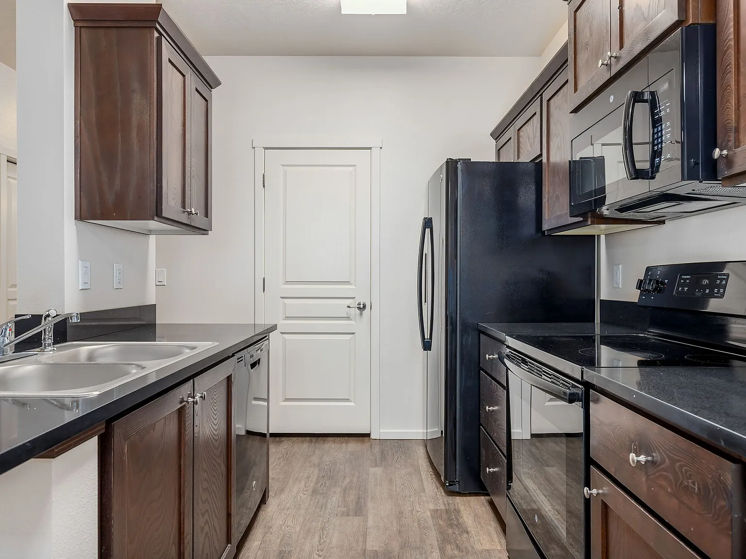 Legacy at 50th St Apartments — Photo 4