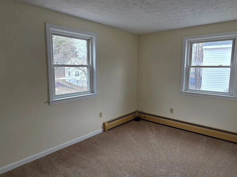 35-37 Westland Ave — Photo 14