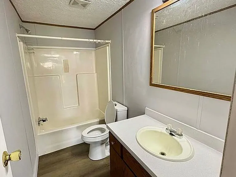202 One Tree Ln — Photo 14