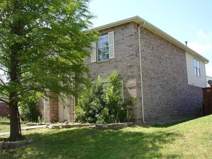 Building Photo - 2804 Granite Ave