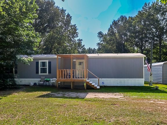 3rd image of 271 Parker Dr