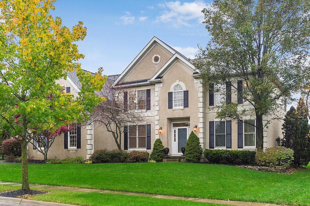 8209 Timber Mist Ct, Dublin, OH 43017 | Zillow