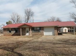 102 E Tamaha Rd, Stigler, OK 74462