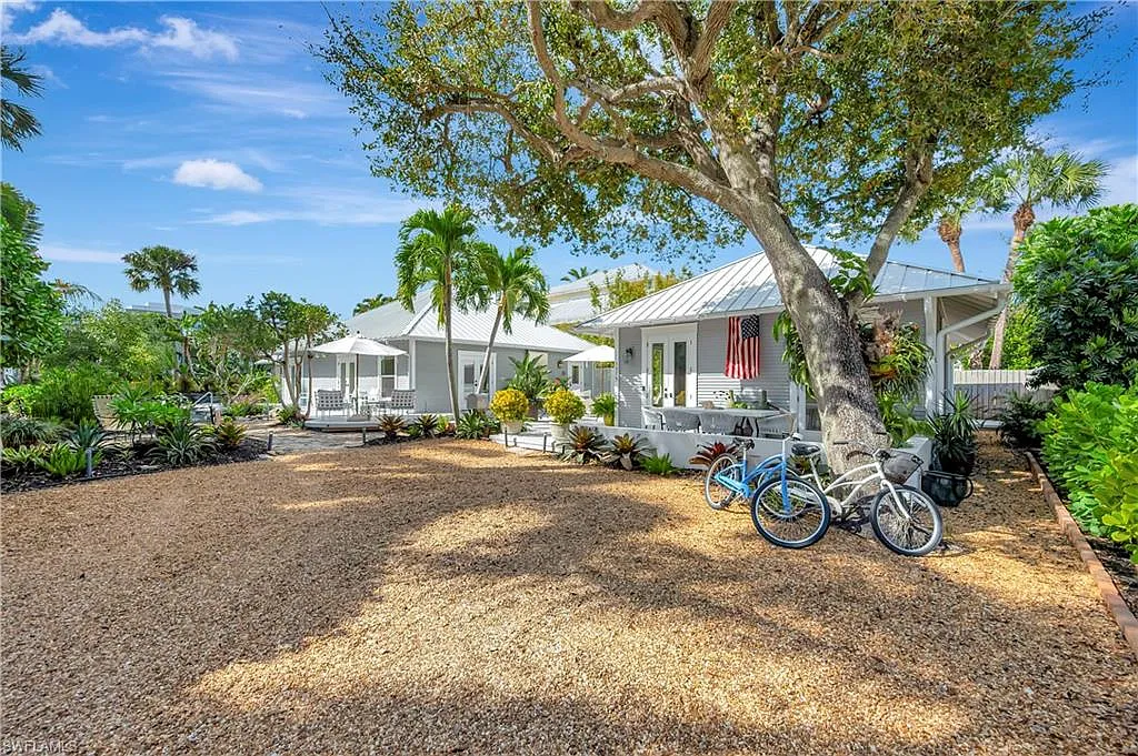 4 bed, 3.0 bath, 2150 sqft, $30,000 — Photo 2