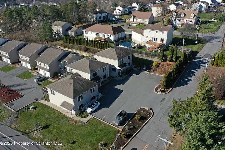 400 S Keyser Ave #B1 — Photo 1