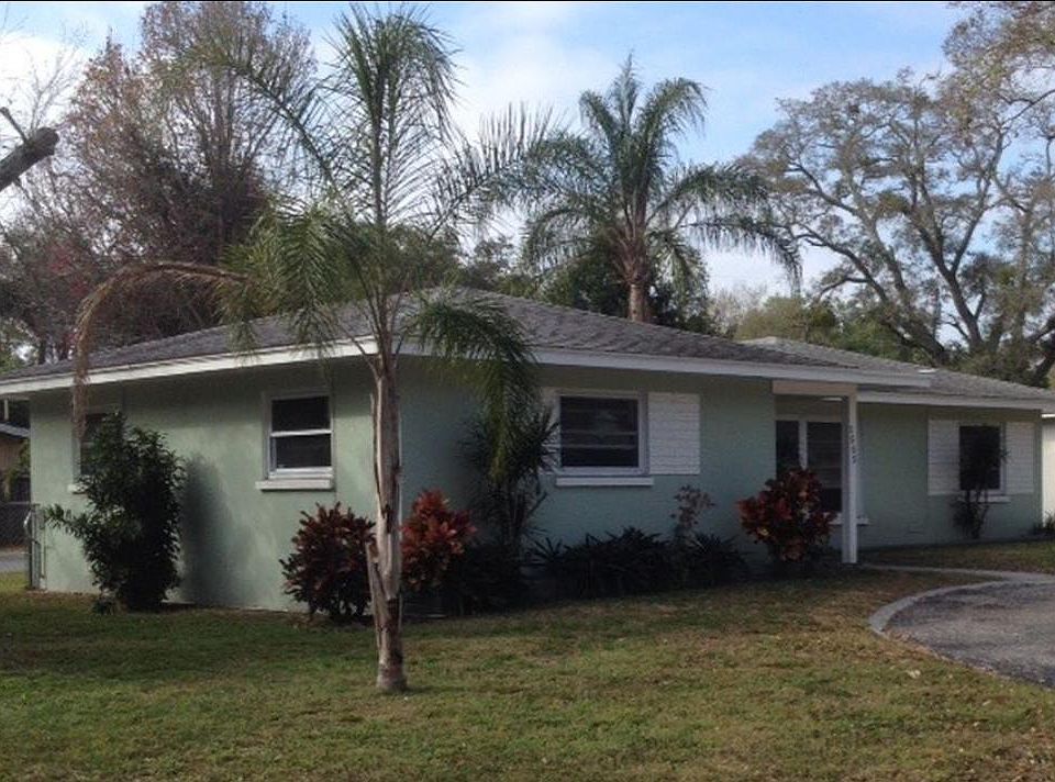 1st image of 1555 Orange St