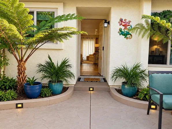 (undisclosed Address), Encinitas, CA 92024