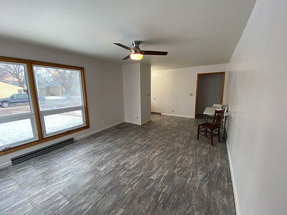 3rd image of 1105 W 3rd Ave