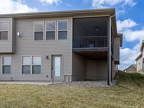 5th image of 4403 Stonebridge Dr W